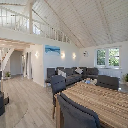 Matilda 32 - Holz-ferienhaus Mit Sauna, Kamin Und Garten Prázdninový dům