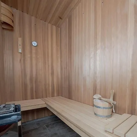 Matilda 32 - Holz-ferienhaus Mit Sauna, Kamin Und Garten