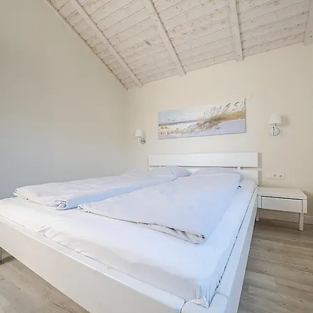 Matilda 32 - Holz-ferienhaus Mit Sauna, Kamin Und Garten Dagebüll