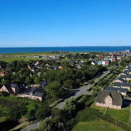 Matilda 32 - Holz-ferienhaus Mit Sauna, Kamin Und Garten Dagebüll