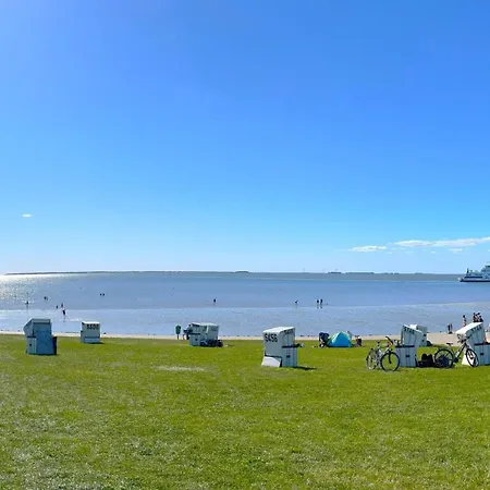 Matilda 32 - Holz-ferienhaus Mit Sauna, Kamin Und Garten